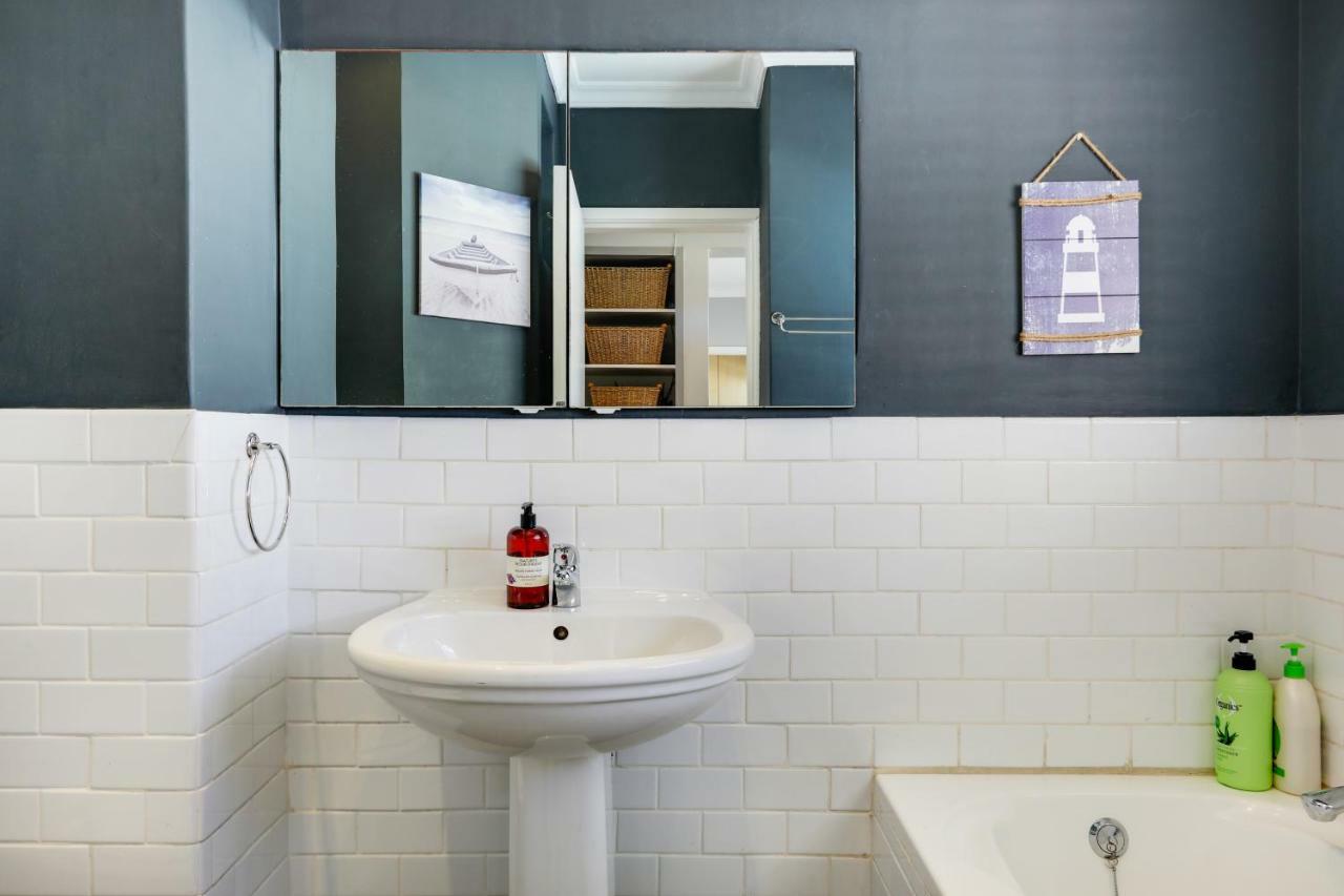 Backup-Powered Bantry Bay View 2 Bed Apartment Cape Town Dış mekan fotoğraf
